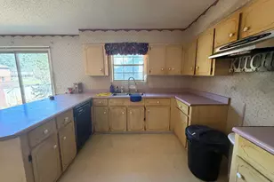 701 Charlotte Ct, Hinesville, GA 31313 - Photo 9