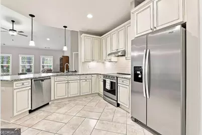 2102 Commonwealth Circle, Newnan, GA 30263 - Photo 9