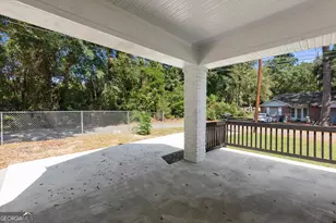 896 Roseview Dr, Macon, GA 31217 - Photo 9