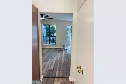 854 Brandy Oaks Lane, Stone Mountain, GA 30088 - Photo 15