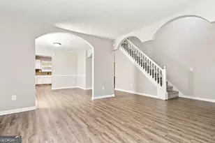 1061 Ivey Ln, McDonough, GA 30253 - Photo 3