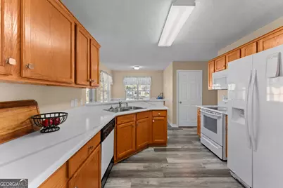 140 Knights Bridge, Warner Robins, GA 31093 - Photo 17