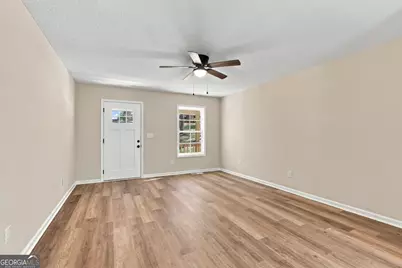 420 Parkway Drive, Toccoa, GA 30577 - Photo 5