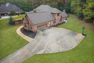 815 Streamside Dr, McDonough, GA 30252 - Photo 3