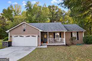 435 Lone Oak Dr, Senoia, GA 30276 - Photo 1
