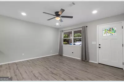2820 Wolfe Street, Brunswick, GA 31520 - Photo 3