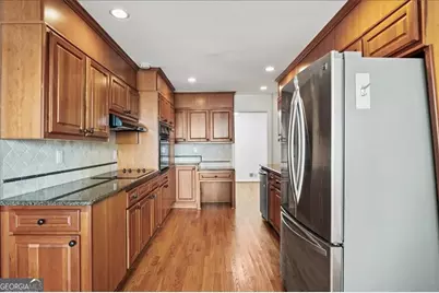 3474 Sunderland Circle NE, Atlanta, GA 30319 - Photo 7