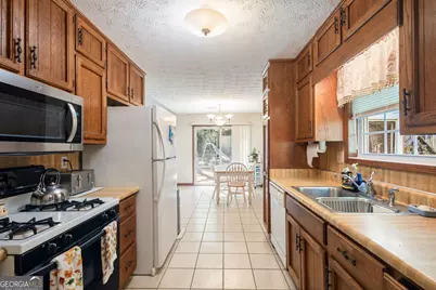 145 Pine Trail Road, Fayetteville, GA 30214 - Photo 9