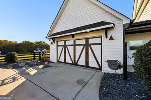 1082 Gray Girls Rd, Senoia, GA 30276 - Photo 15
