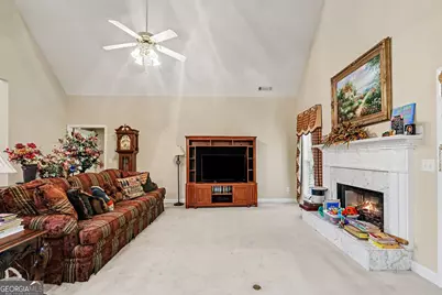 235 Line Creek Cir, Sharpsburg, GA 30277 - Photo 7