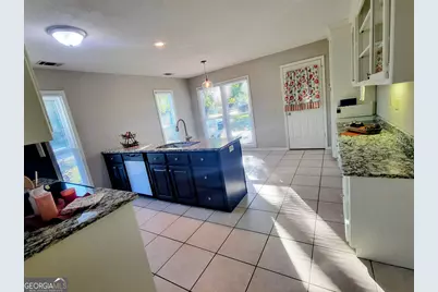 319 Silver Circle, Warner Robins, GA 31093 - Photo 5