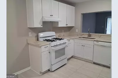 1554 Oakpoint Drive #B, Marietta, GA 30008 - Photo 3
