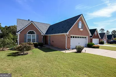 390 Fairway Court, Newnan, GA 30265 - Photo 3