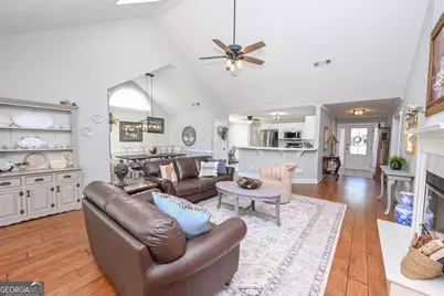 390 Fairway Court, Newnan, GA 30265 - Photo 7