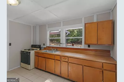 1284 Highway 18 W, Barnesville, GA 30204 - Photo 13