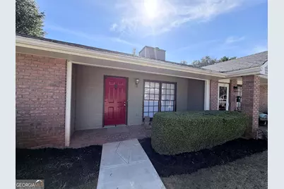 2129 Hickory Bend SE, Conyers, GA 30013 - Photo 3