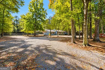 370 Davis Road, Locust Grove, GA 30248 - Photo 5