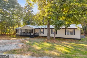 421 Williams Wilson Rd, Hull, GA 30646 - Photo 1