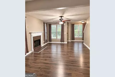 5445 Hilltop Pass, Fairburn, GA 30213 - Photo 3
