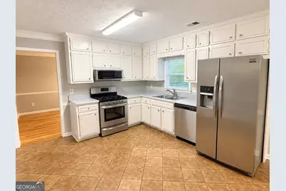 1378 Glen Verde Court, Lawrenceville, GA 30043 - Photo 3