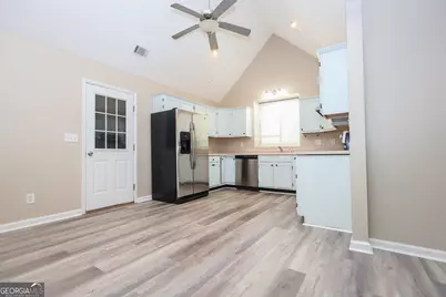 713 Gateway Drive, Bonaire, GA 31005 - Photo 7