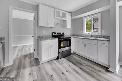 556 Greenview Avenue SE, Conyers, GA 30094 - Photo 9