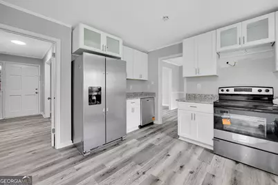 556 Greenview Avenue SE, Conyers, GA 30094 - Photo 11