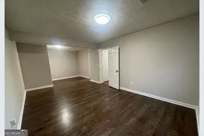 3015 Cascade Manor Drive, Decatur, GA 30034 - Photo 3
