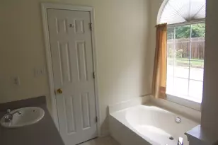 236 Major Rd, Sharpsburg, GA 30277 - Photo 11