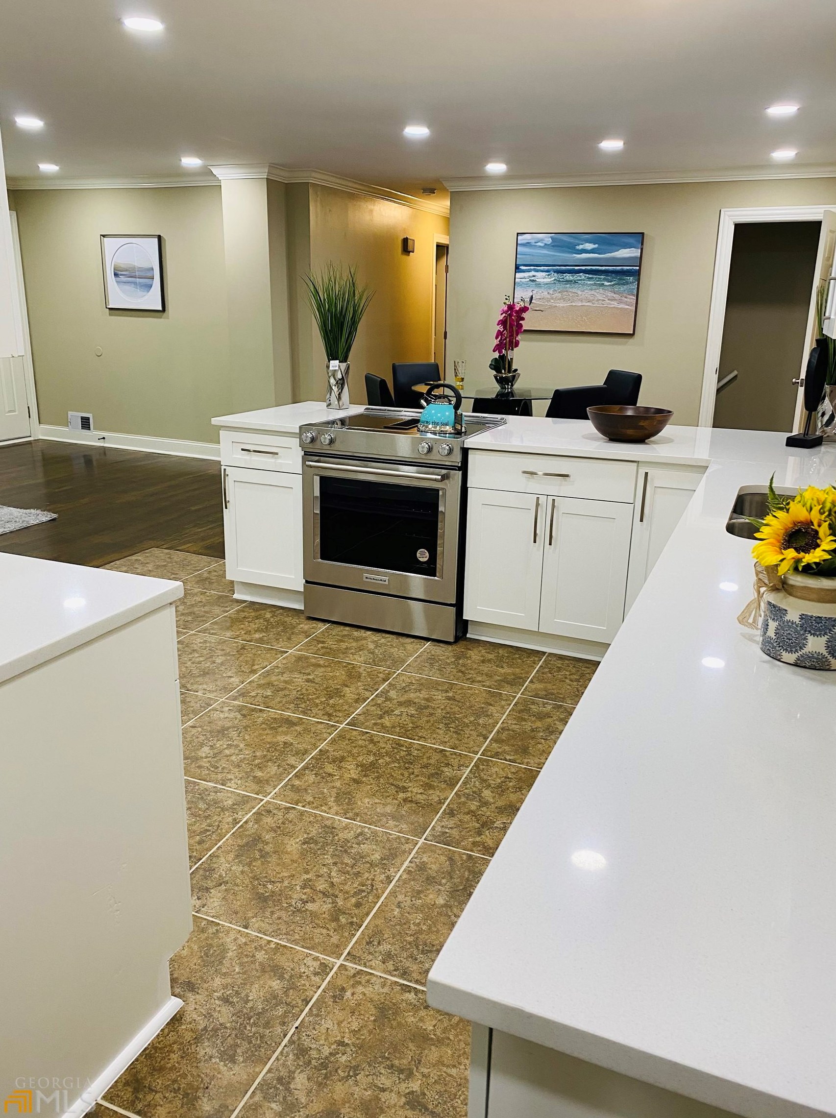 1498 Sanden Ferry Dr, Decatur GA  30033-3323 exterior