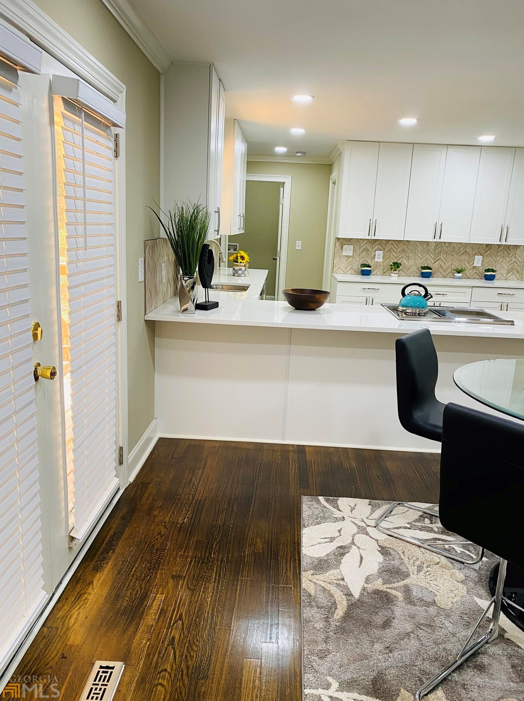 1498 Sanden Ferry Dr, Decatur GA  30033-3323 exterior