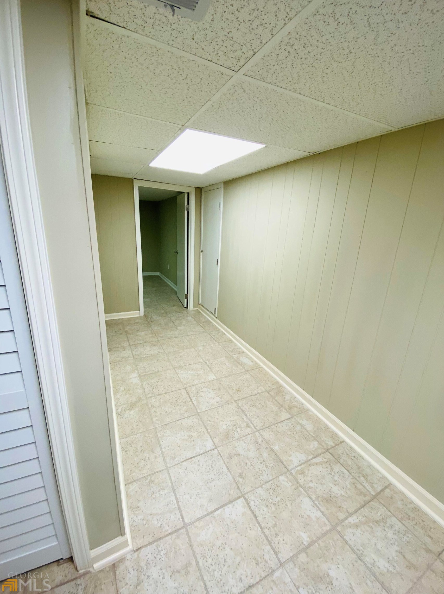 1498 Sanden Ferry Dr, Decatur GA  30033-3323 exterior