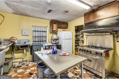 916 SW Metropolitan Parkway SW, Atlanta, GA 30310 - Photo 15