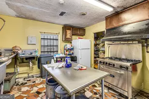 916 SW Metropolitan Parkway SW, Atlanta, GA 30310 - Photo 15