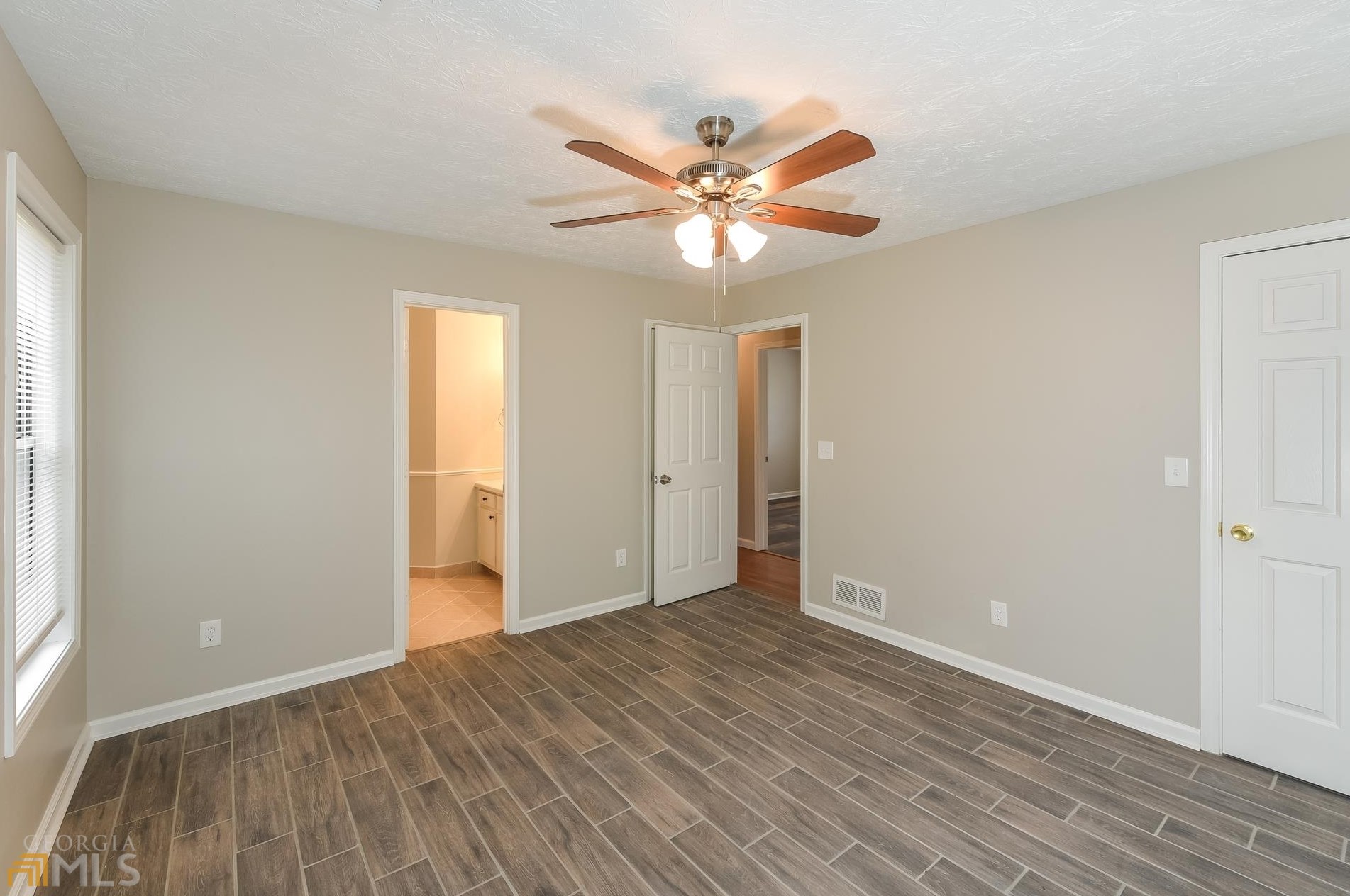 5511 Bushnell Ct, Flowery Branch GA  30542-5160 exterior