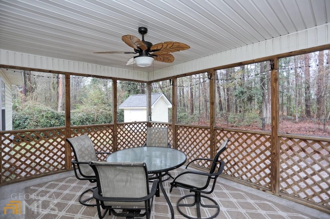 9145 Ferguson Ave, Savannah GA  31406-6323 exterior