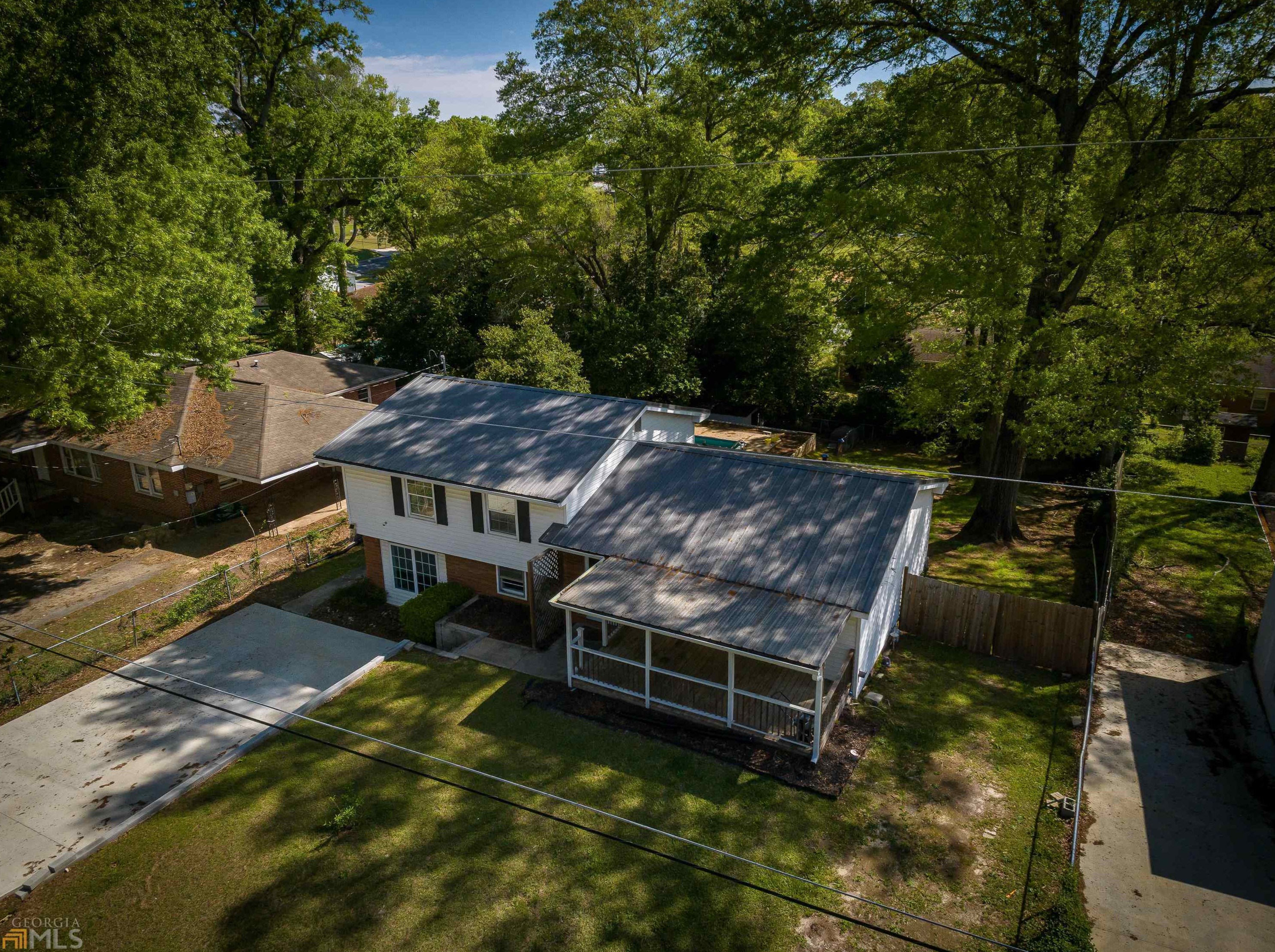 206 Kingsway Dr, Warner Robins GA  31088-4004 exterior