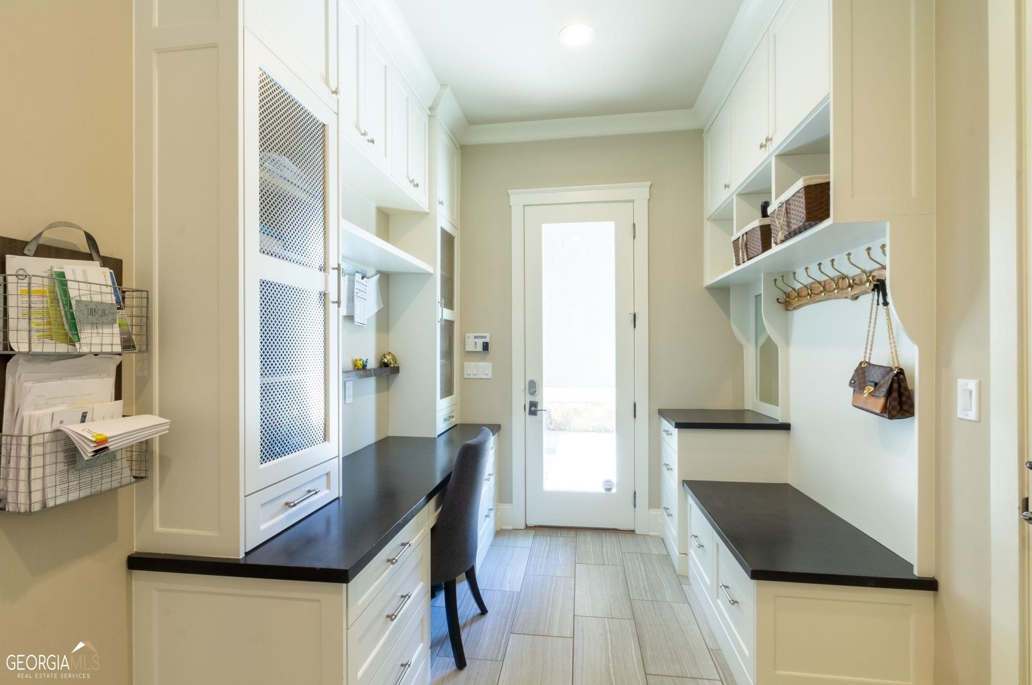6537 Cox Dr, Flowery Branch GA  30542-2641 exterior