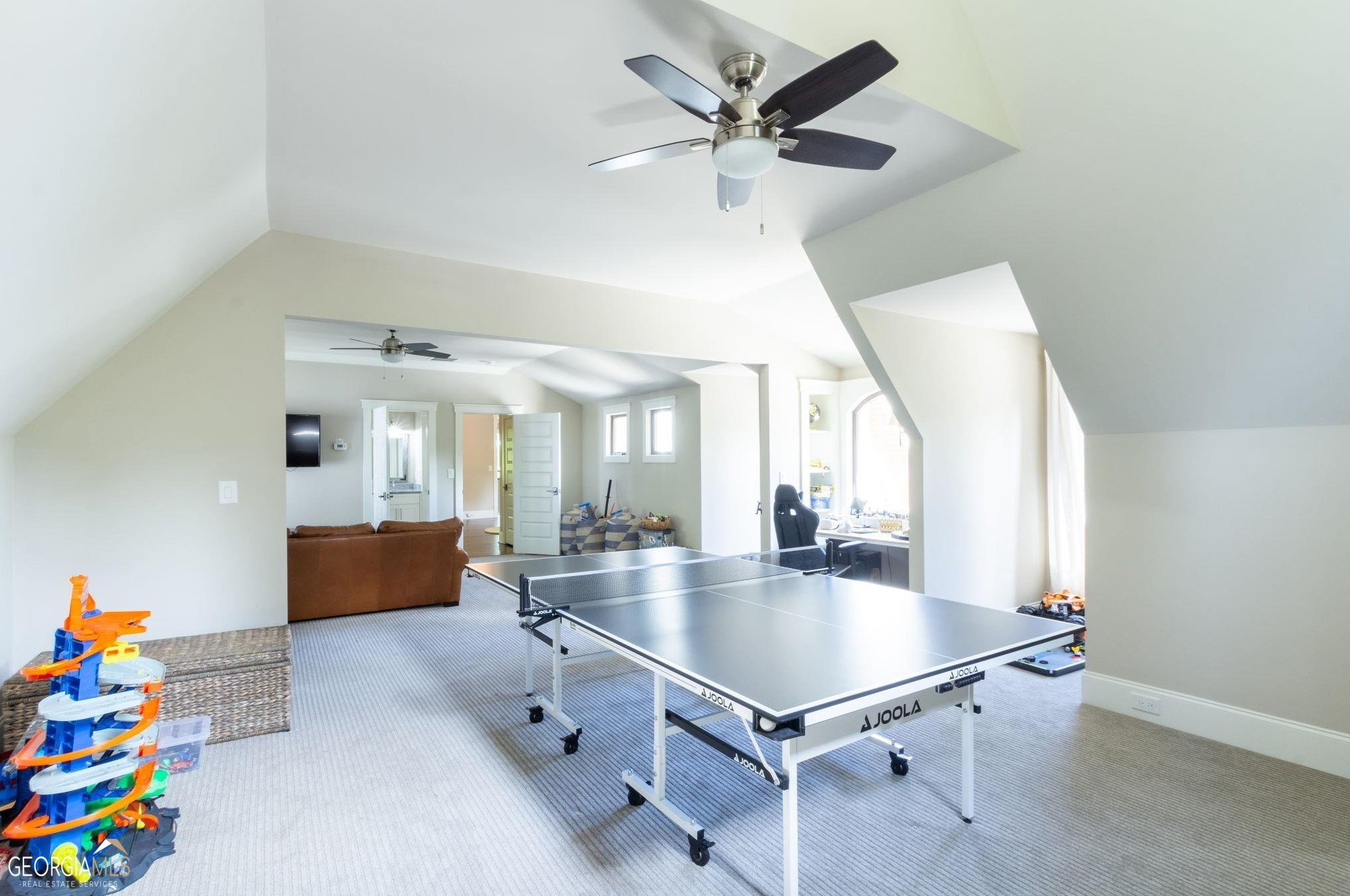 6537 Cox Dr, Flowery Branch GA  30542-2641 exterior