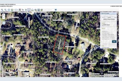 99 N High Point Road W, Union City, GA 30291 - Photo 1