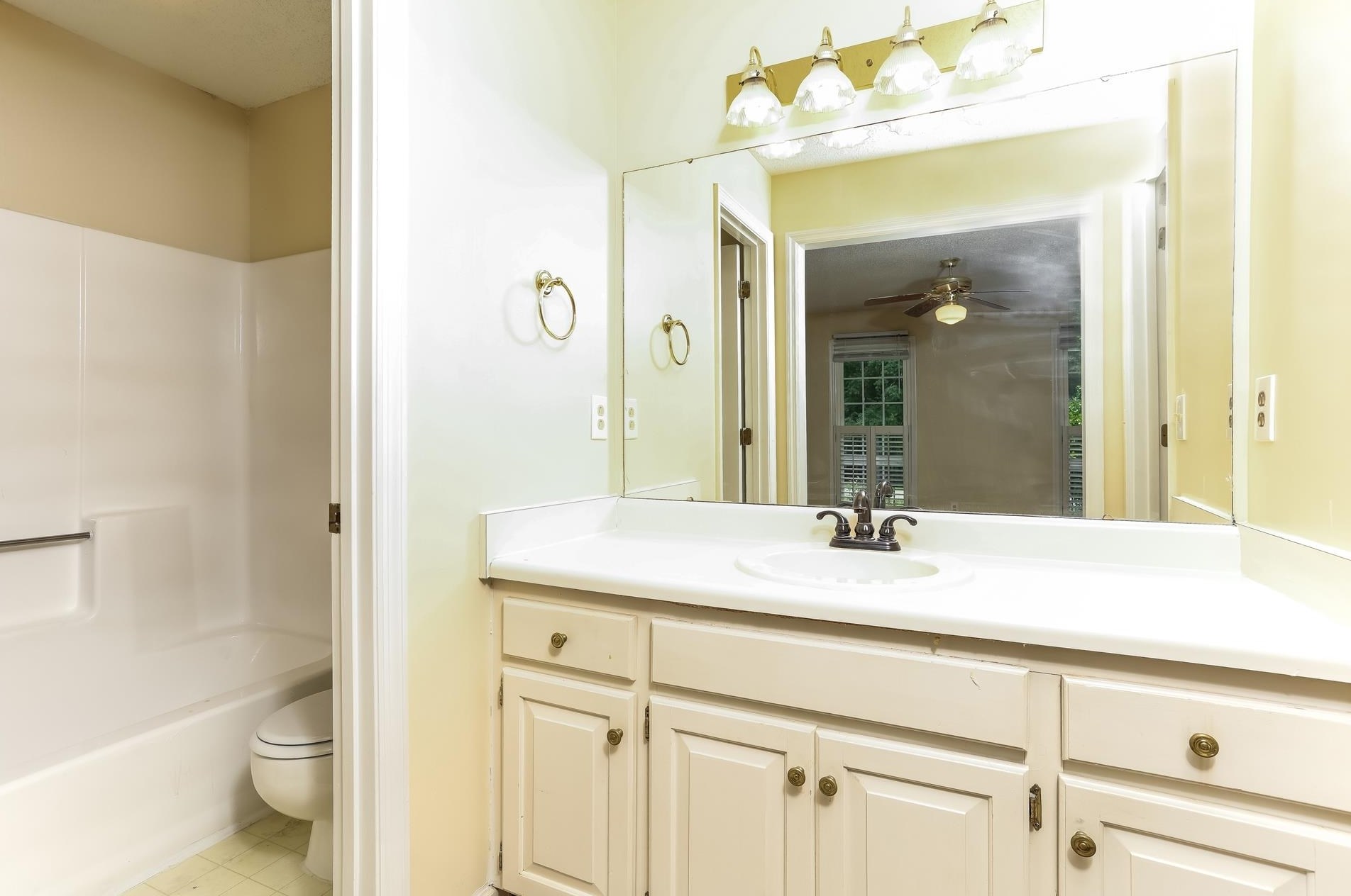 125 Ridge Cir, Macon GA  31210-5030 exterior
