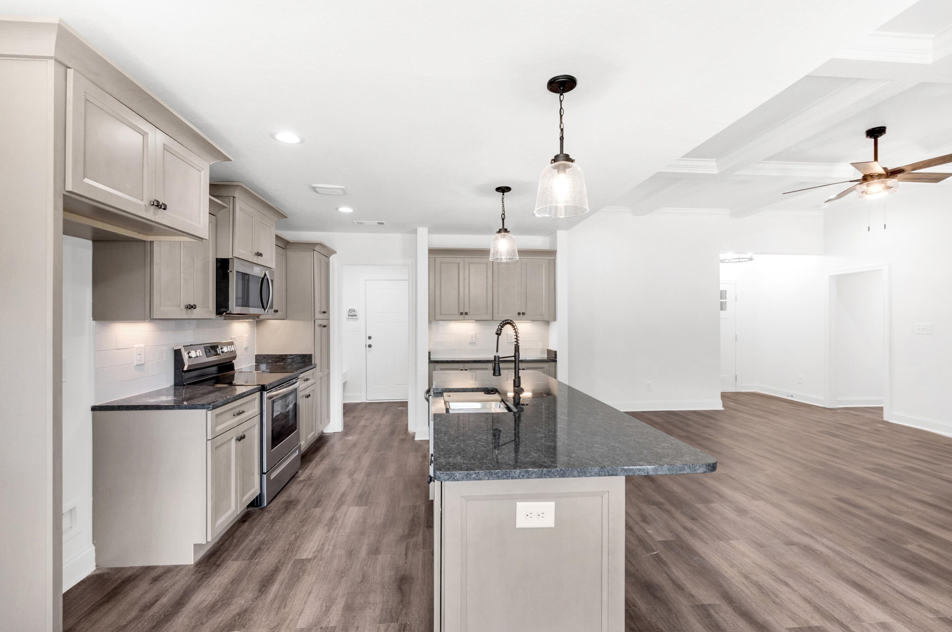 413 New Hope Dr, Perry GA  31069 exterior