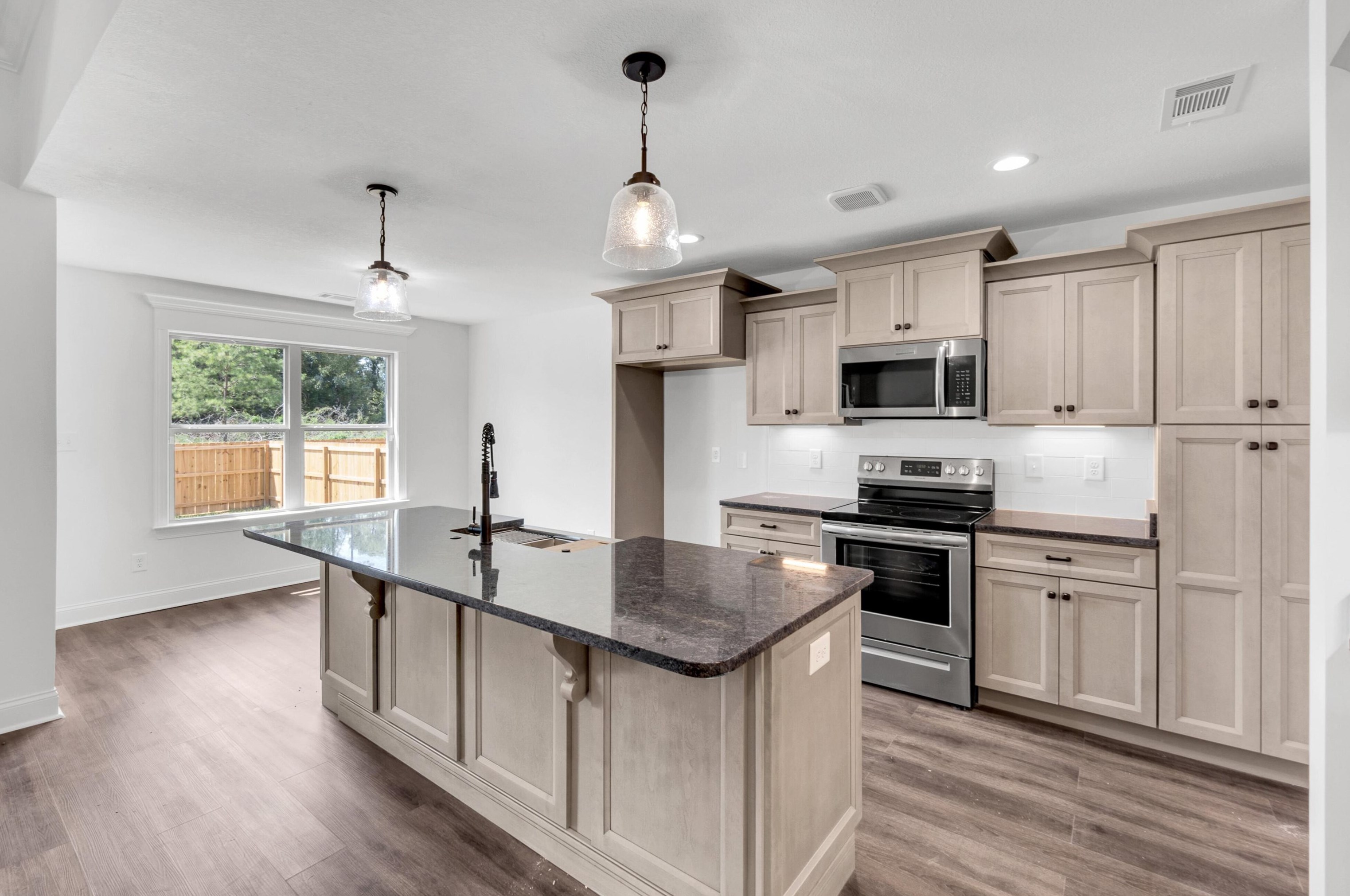 413 New Hope Dr, Perry GA  31069 exterior