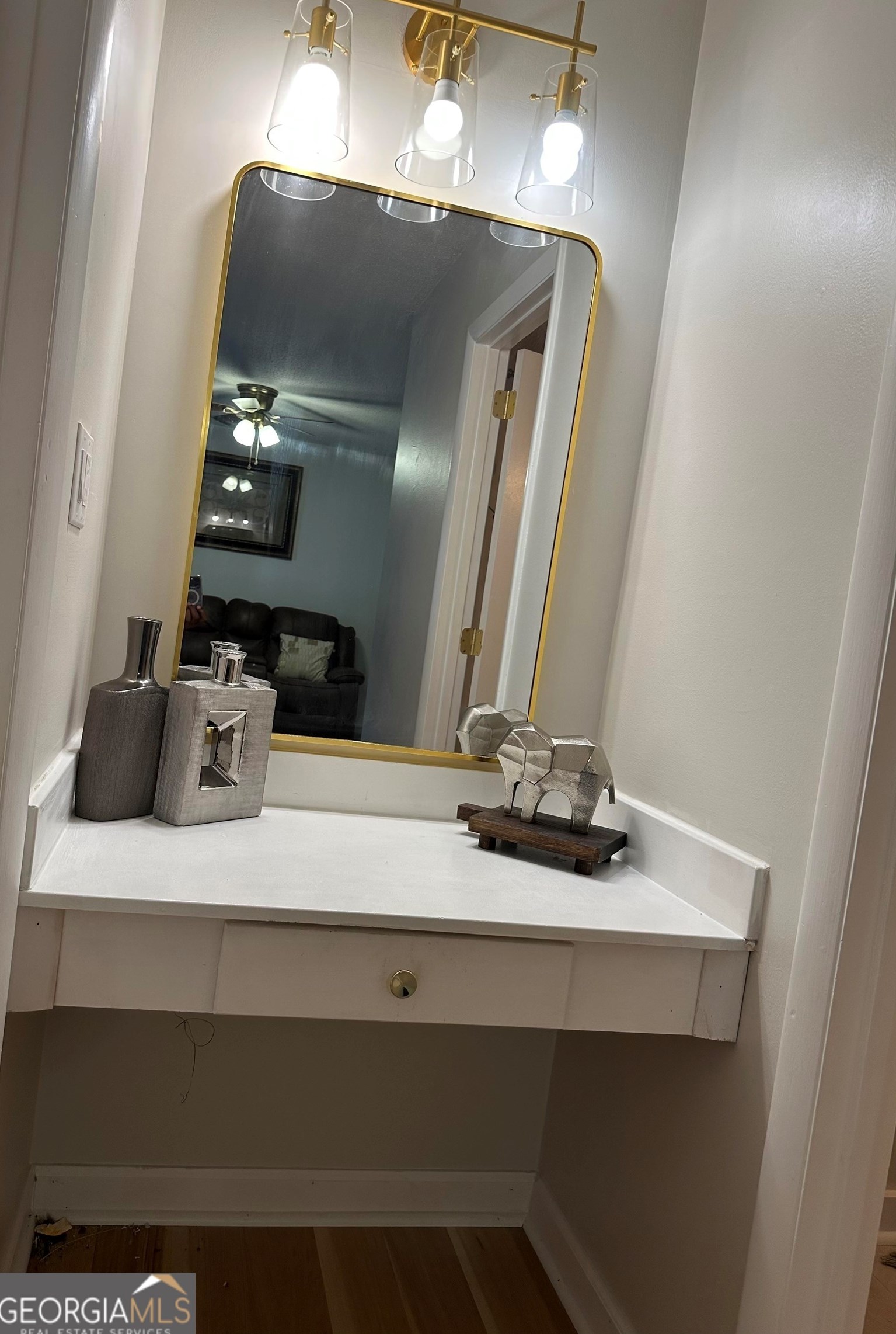 7108 Stonington Rd, Atlanta GA exterior