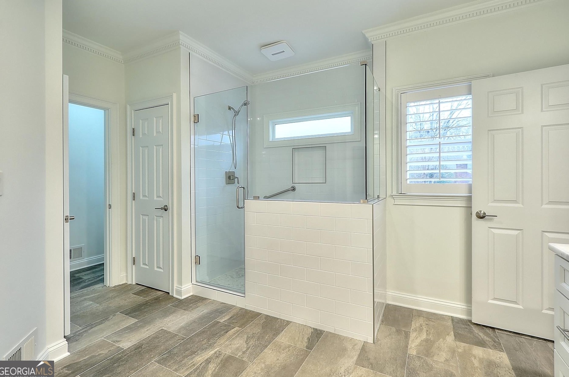 10 Downshire Cir, Decatur GA  30033-1419 exterior