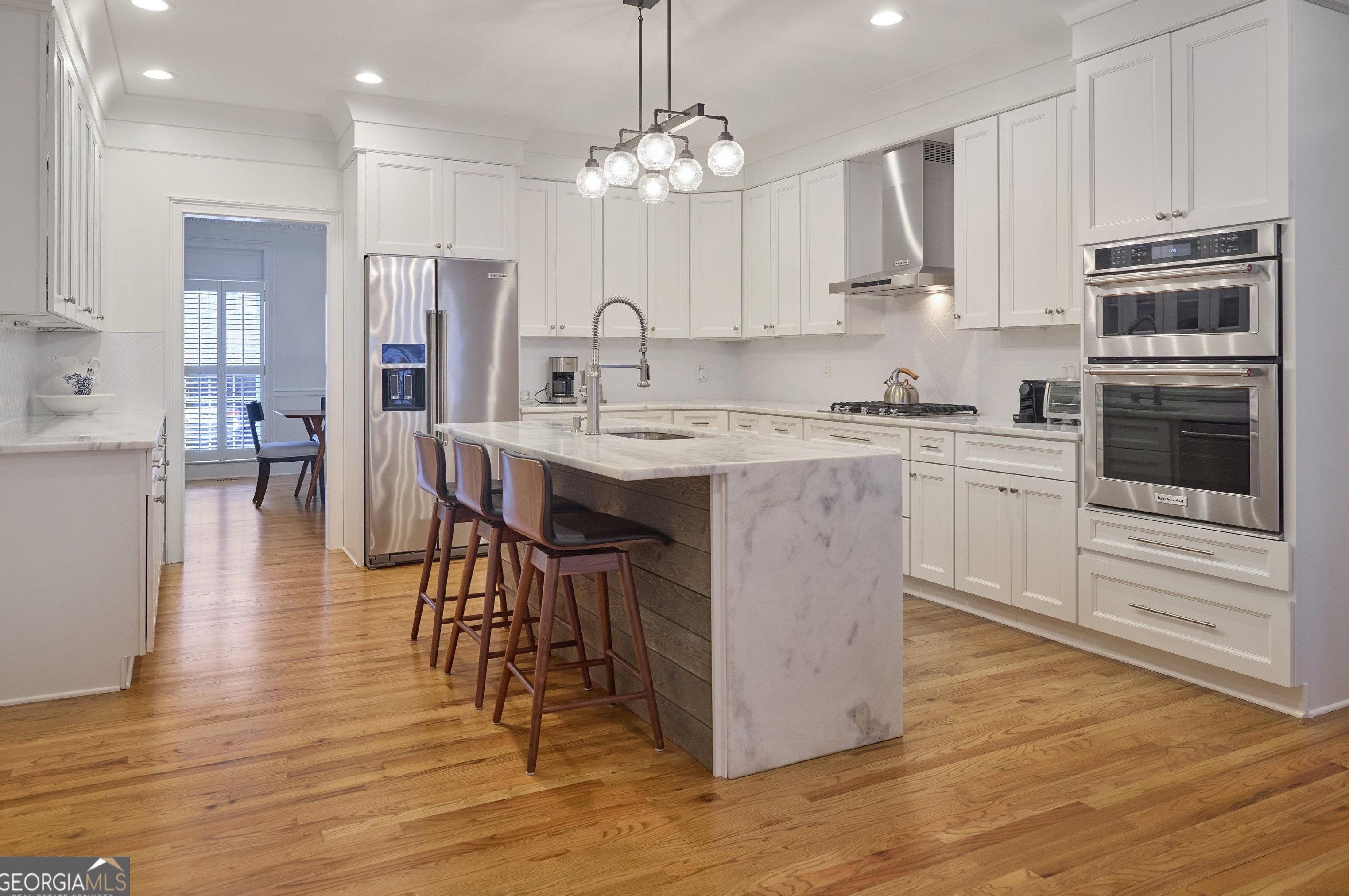 10 Downshire Cir, Decatur GA  30033-1419 exterior