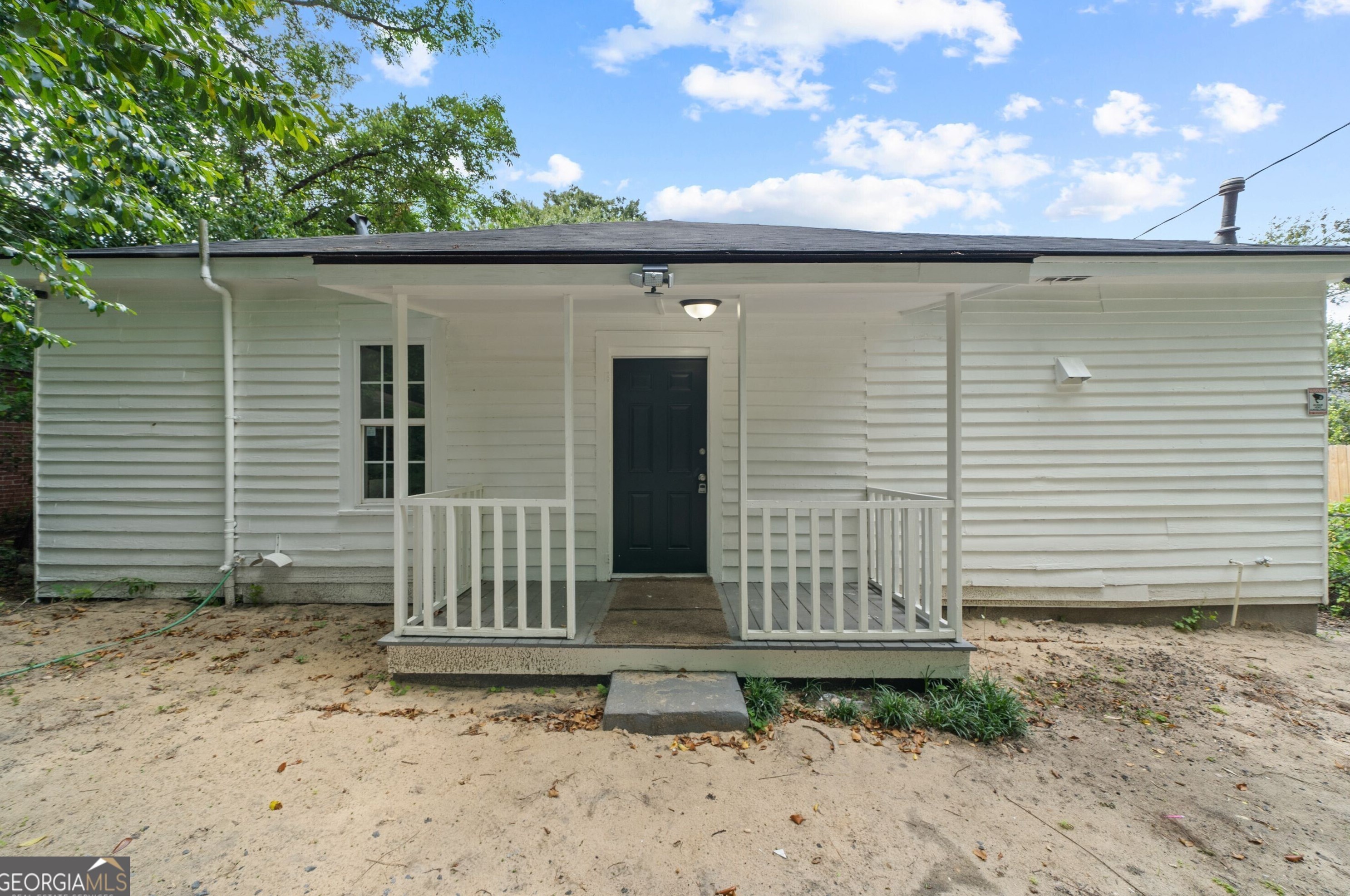 608 Monroe St, Macon GA  31201-1422 exterior