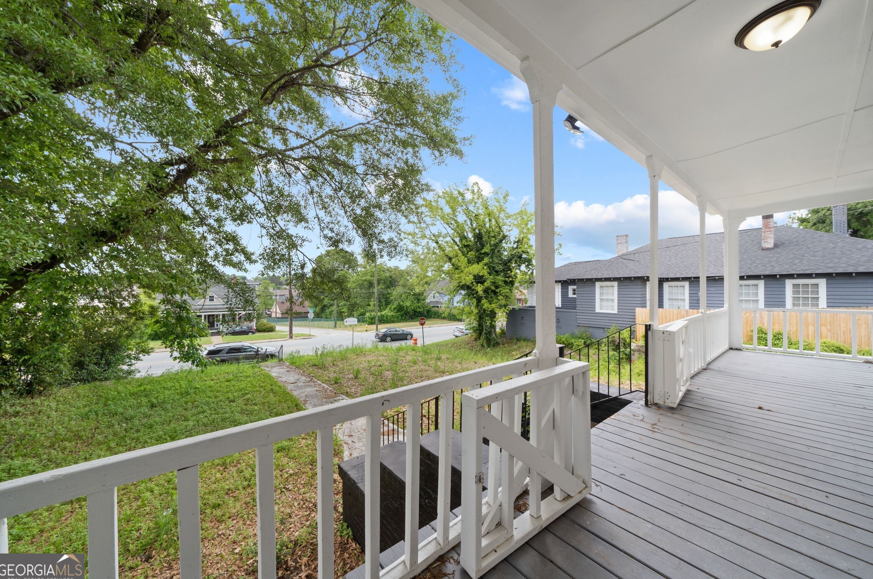 608 Monroe St, Macon GA  31201-1422 exterior
