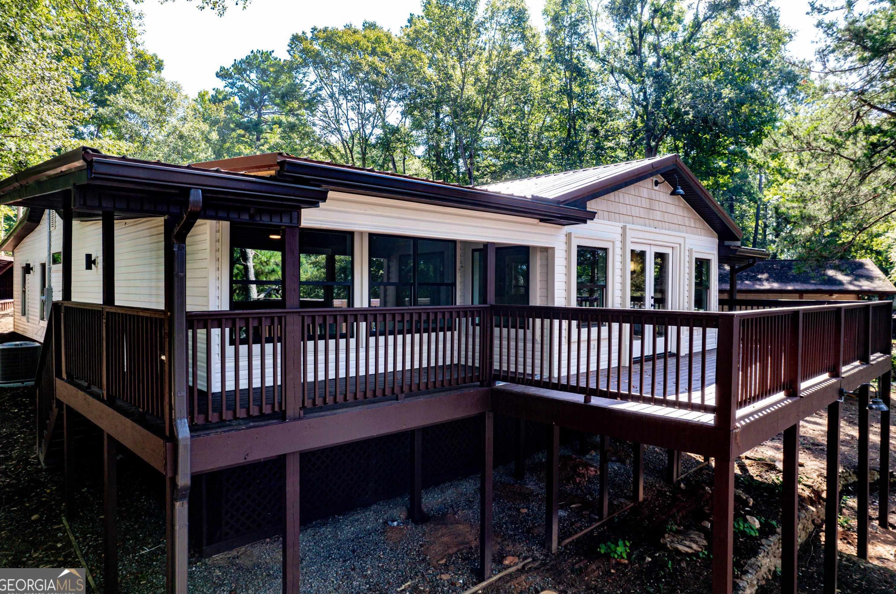 143 Napier Dr, Eatonton GA 31024-6807 exterior