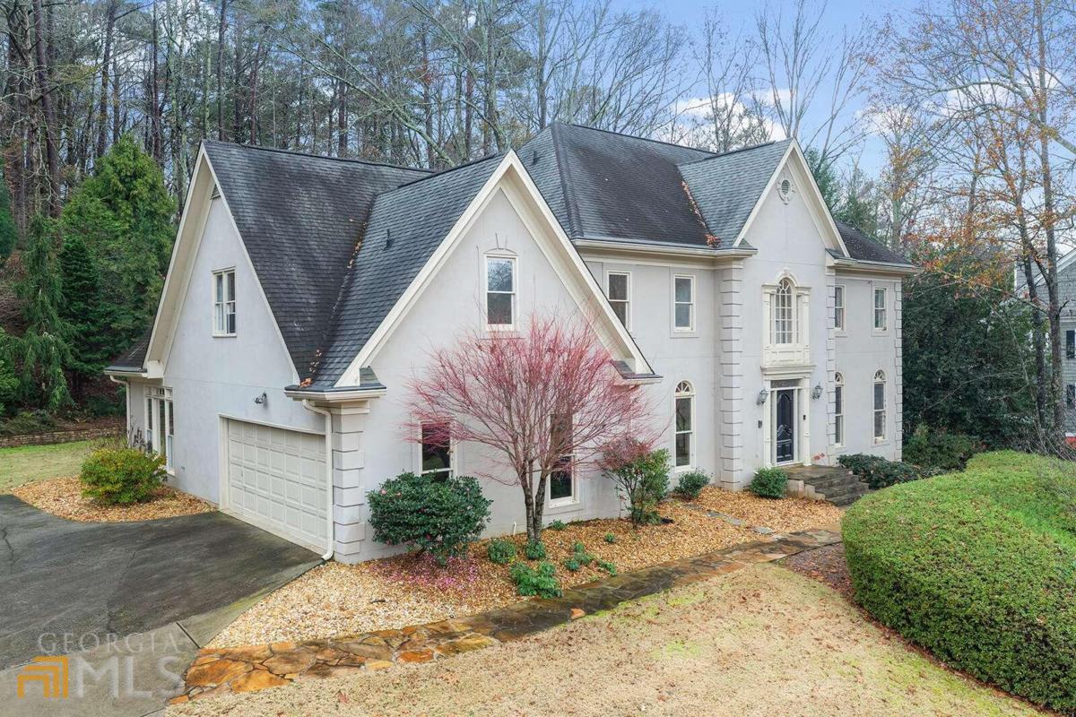1775 Brandon Hall Dr, Sandy Springs, GA 30350 MLS 10142311 Coldwell